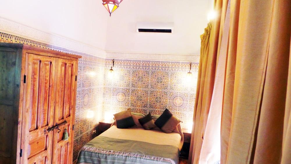 Riad Dar Zouhour Rabat Exterior foto