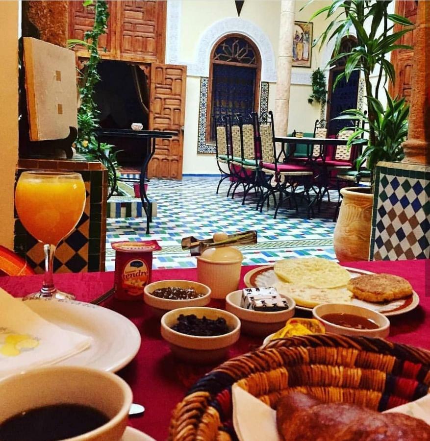 Riad Dar Zouhour Rabat Exterior foto