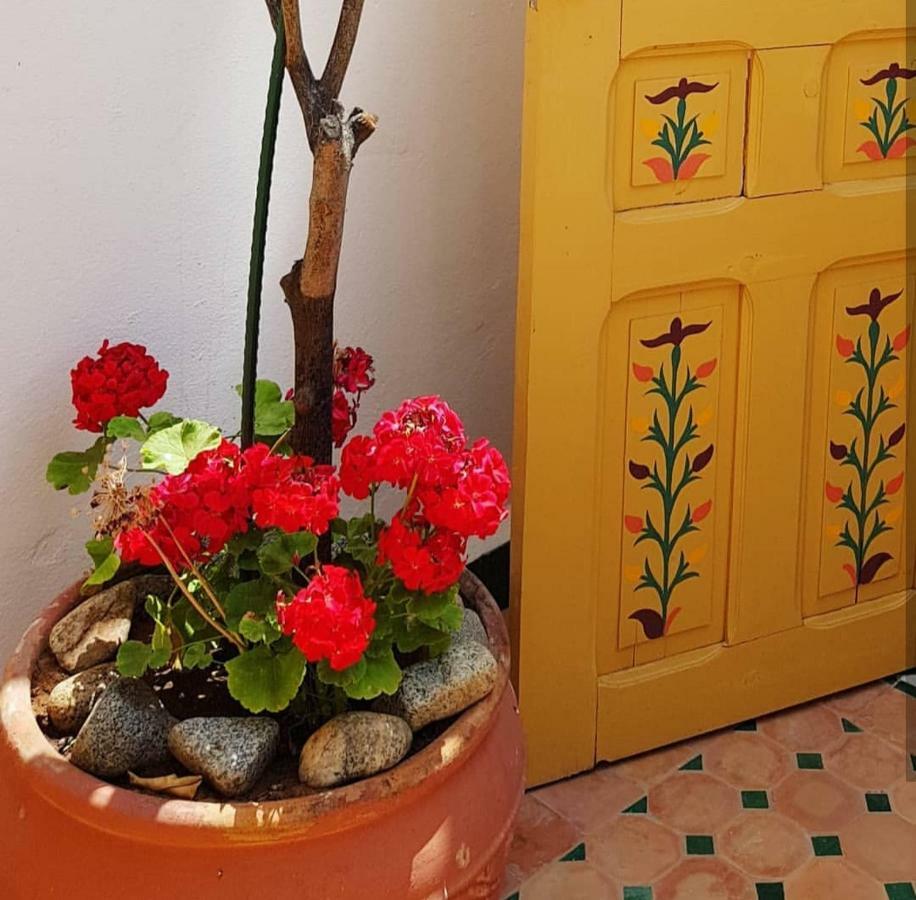 Riad Dar Zouhour Rabat Exterior foto